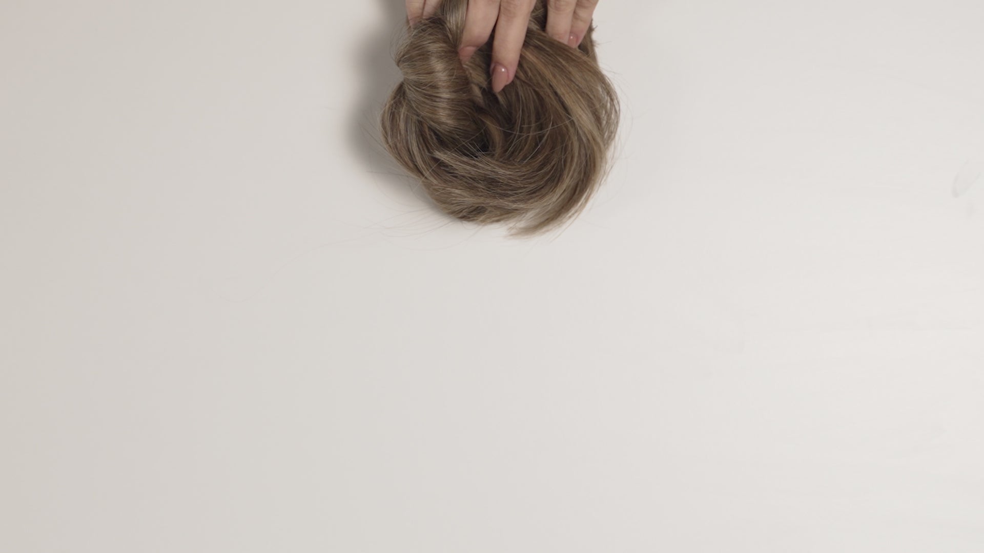 honey bronde ponytail clipin hair extension