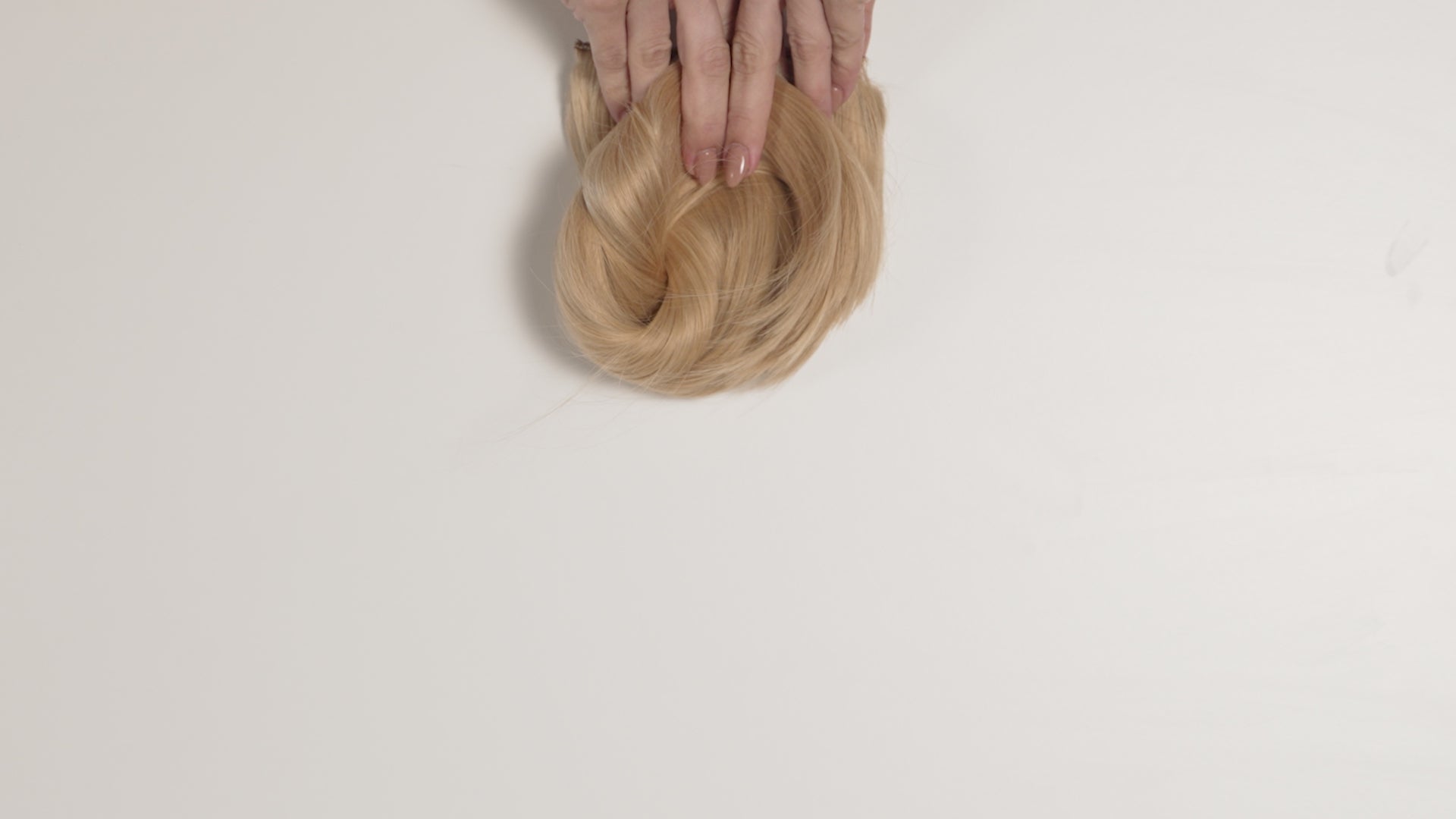 warm blonde ponytail clipin hair extension